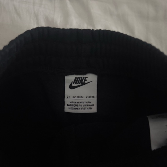 Nike 3T sweatsuit set - Picture 4 of 4